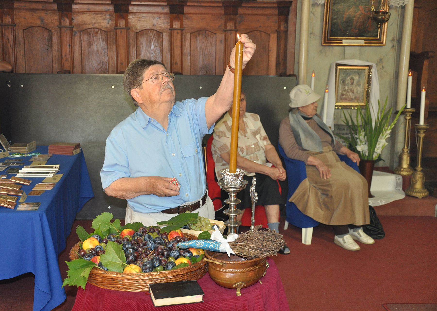 Szőlő és gyümölcsszentelés a Rác utcai templomban